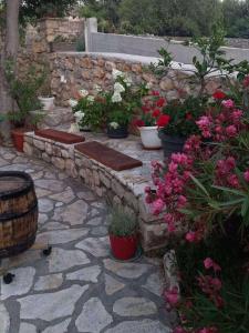 Apartments with parking space Vinjerac, Zadar - 23145