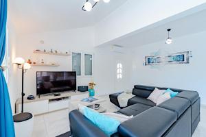 Seaside family friendly house with a swimming pool Grscica, Korcula - 23487