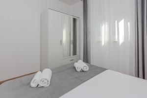 Family friendly house with a swimming pool Privlaka, Zadar - 23516