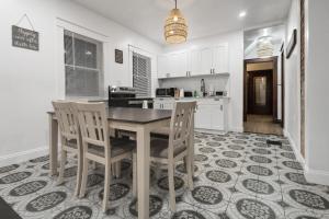 Large 5BR 2BA just minutes from the Falls