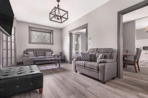 Cozy 4BR 1BA close to the Falls