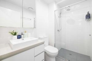 Cityside Comfort 1BR Retreat in West End Parking