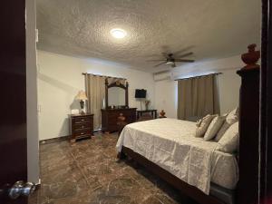 Casa Jacaranda -10 pax, Cerca de la Playa