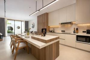 Alex Villas Complex N5