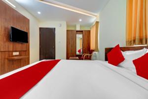 Hotel O Silver House Near Mantri Square Mall