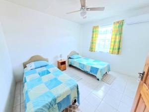 Tasteful Apartment in Rockley!