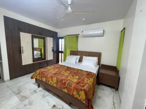Aashvi homes - Rooms with Balcony