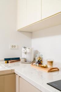 Mido Aviatie Park Apartments with Private Parking & Self Check-in