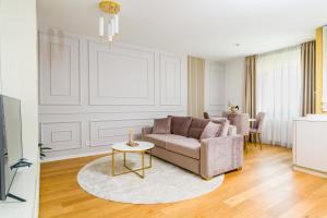 Mido Aviatie Park Apartments with Private Parking & Self Check-in