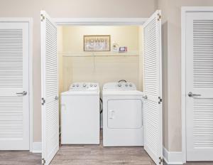 Modern Downtown Apartment