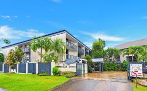 Cairns Holiday Lodge - 3-star hotels in Cairns North