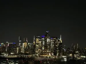 Sunny Apt by the park Mins away from midtown New York - يونيون سيتي