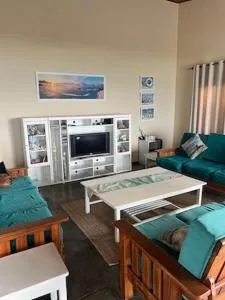 House 5 Hineni - تشيدينغيل