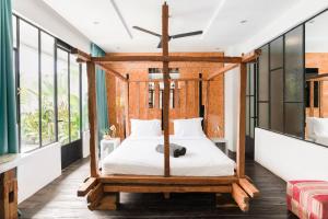 Villa Ruku-Ruku - Modern 1BR Villa with AC Living Room & Private Pool - French Style Interior