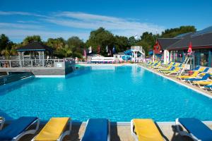 Campings Camping Officiel Siblu Domaine de Kerlann : photos des chambres