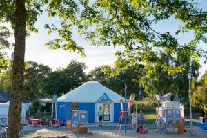 Campings Camping Officiel Siblu Domaine de Kerlann : photos des chambres