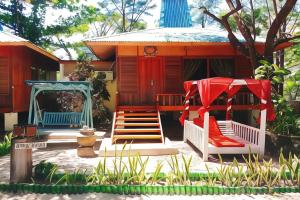 Cemara Beachfront Suite