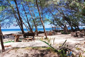 Cemara Beachfront Suite