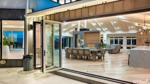 Exclusive Resort Escape - Heated Pool, Spa & Pickleball