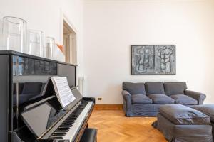 Adriana Star luxury large and central