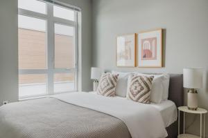 Blueground First Hill gym bbq roof lounge SEA-756