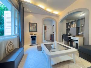 The Hidden Loft in Volos Town