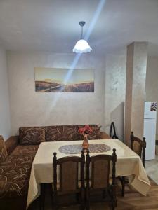 Делукс Апарт Вергиеви