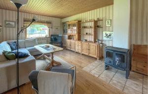 2 Bedroom Lovely Home In Varberg