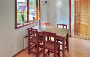 3 Bedroom Nice Home In Motala