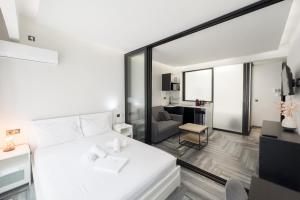 Athenian Dream Suite