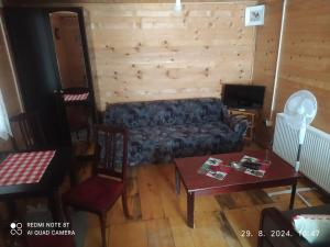 Seosko Domaćinstvo Radivojević