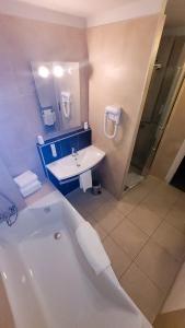 Enzo Hotels Diane - Logis Amneville : photos des chambres