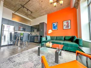 South Loop 3BR Apartment Near Lakefront Trail, Field Museum & Adler Planetarium