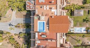 HEATED ROOFTOP POOL PENTHOUSE VIEWS MAGNA MARBELLA