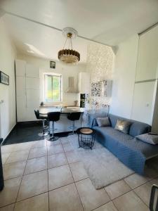 Appartements A cote de Geneve 1 : photos des chambres