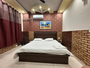Hotel ACE