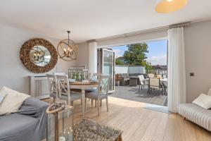 Ger Y Mor - Village Centre with Parking