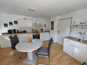 Ferienwohnung Klärchen mit Balkon - Eversberg