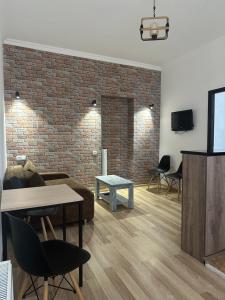 Old Tbilisi Apartment Botanikuri 22