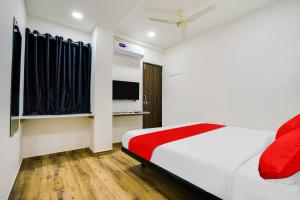 Hotel O White Villa