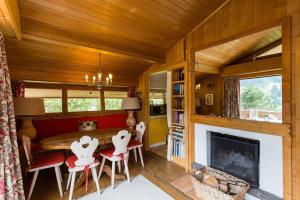 Alp Sunrise - Top View Cozy Chalet