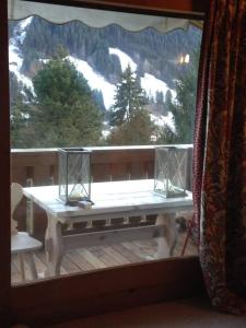 Alp Sunrise - Top View Cozy Chalet