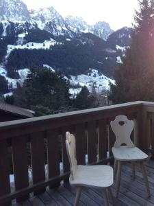 Alp Sunrise - Top View Cozy Chalet