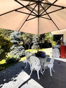 3 BR Classic Chalet in Gstaad By Smiling House