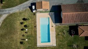 Campings Camping 3 etoiles - Piscine - efc0ab : photos des chambres
