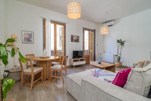 GuestReady - Bright apartment with balcony