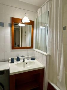 Appartements Residence Les Grands Pins - T2 avec piscine : photos des chambres