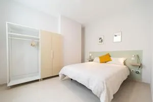 Coconout Beach Las Canteras just a 5-minute stroll away - Guanarteme