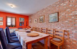 Nice Home In Gorica Svetojanska