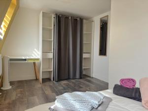 Maisons de vacances Maison Cosy 10 Personnes 3 SDB proche Lille : photos des chambres
